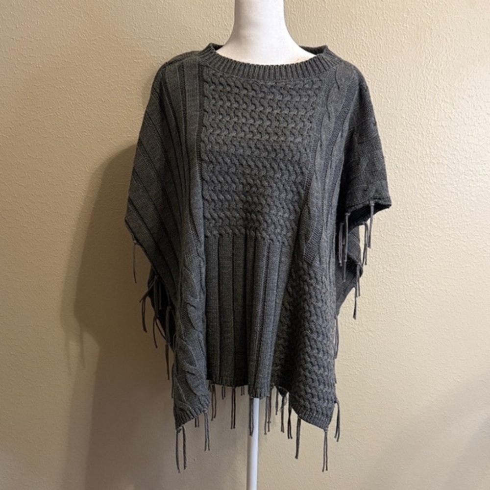 Gray Cable Knit Women's Sweater - Picture 1 of 9